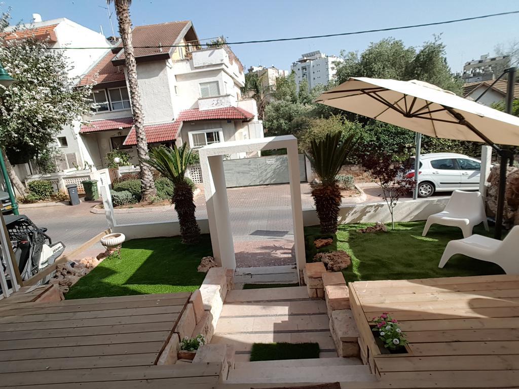 Quiet Garden Villa ริชอน เลอซีออน ภายนอก รูปภาพ